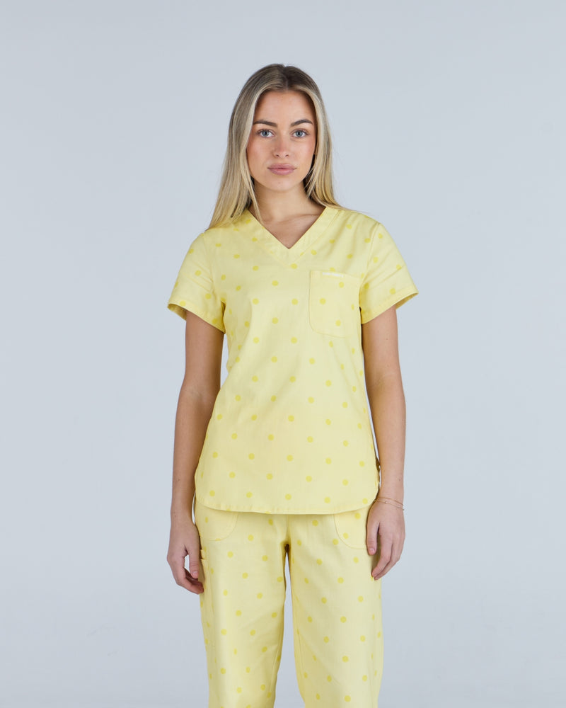 Tuck-In Scrub Top Butter Cream Polka