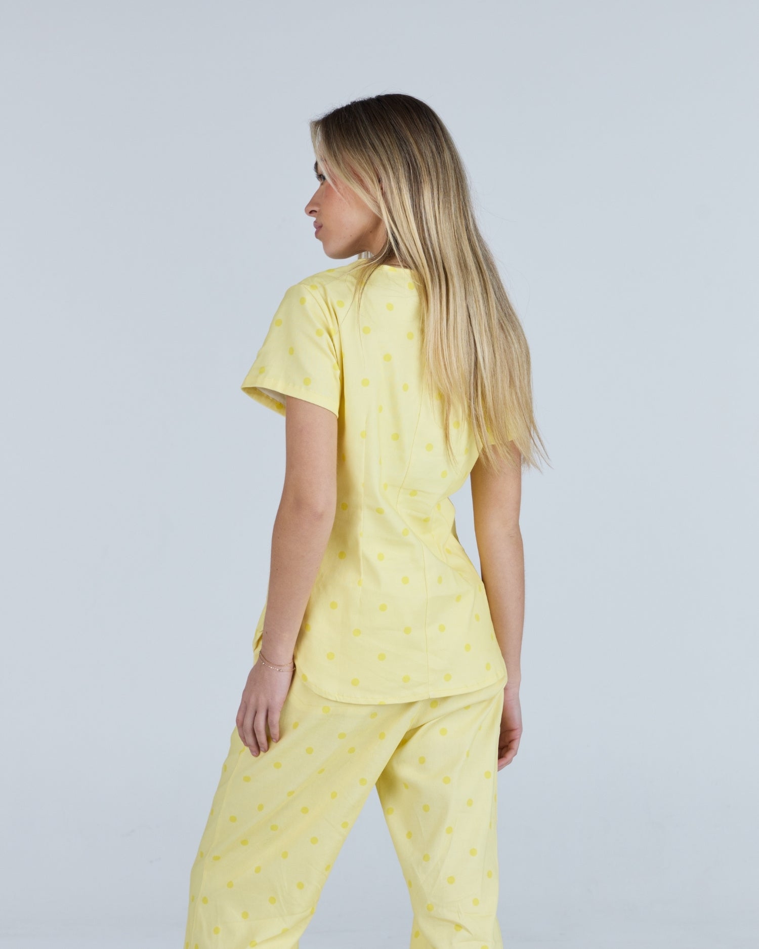 Tuck-In Scrub Top Butter Cream Polka