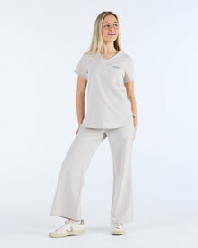Tuck-In Scrub Top Silk Sand